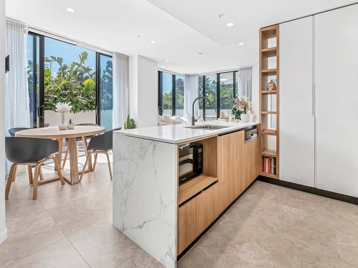 28-30 Second Avenue, BROADBEACH - Thumbnail 15