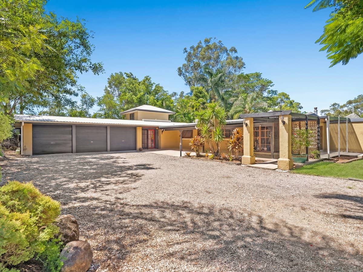 37 Bridgman Drive, REEDY CREEK - Thumbnail 1