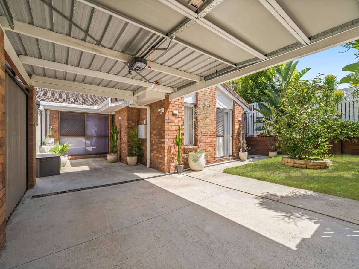 53 Corunna Crescent, Ashmore - Thumbnail 16