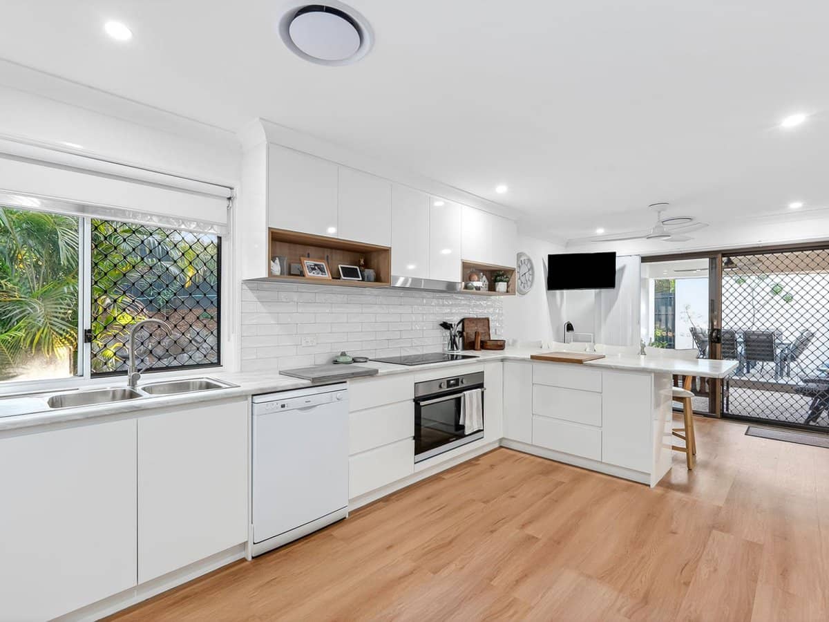 14 Elfin Street, ROBINA - Thumbnail 7