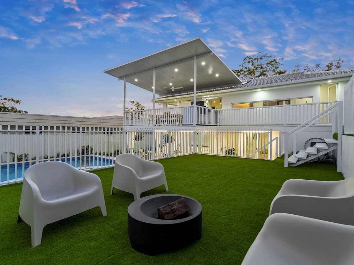 7 Coolibah Street, SOUTHPORT - Thumbnail 2