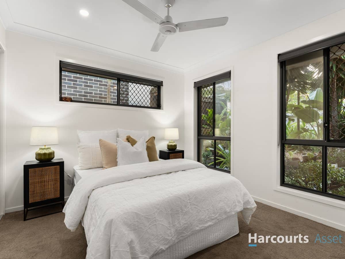 34 Arrowsmith Crescent, ORMEAU HILLS - Thumbnail 9