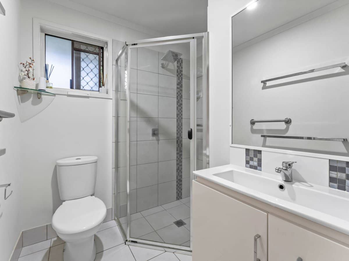 1 Marble Drive, Carrara - Thumbnail 12