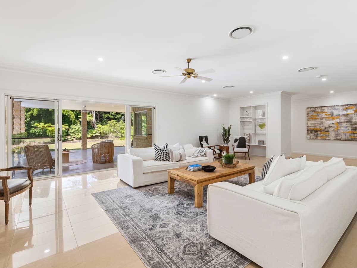 69-73 Benowa Street, TAMBORINE MOUNTAIN - Thumbnail 2