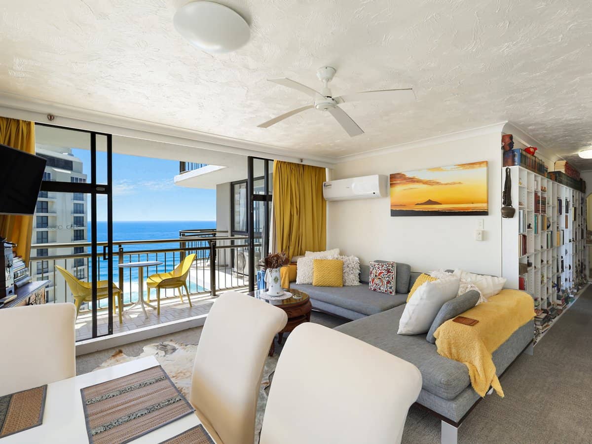 18 Hanlan Street, SURFERS PARADISE - Thumbnail 4