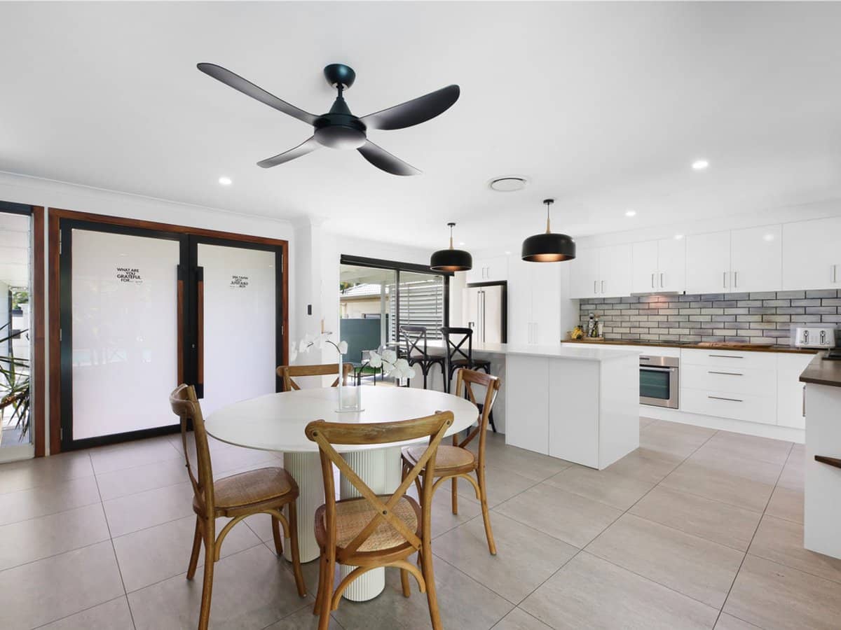 132 Acanthus Avenue, Burleigh Waters - Thumbnail 10