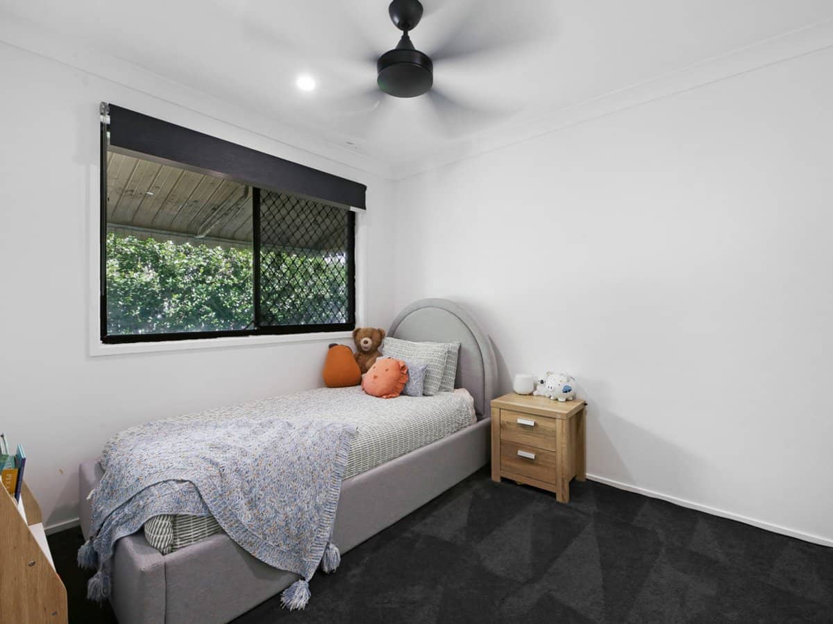 132 Acanthus Avenue, Burleigh Waters - Thumbnail 21