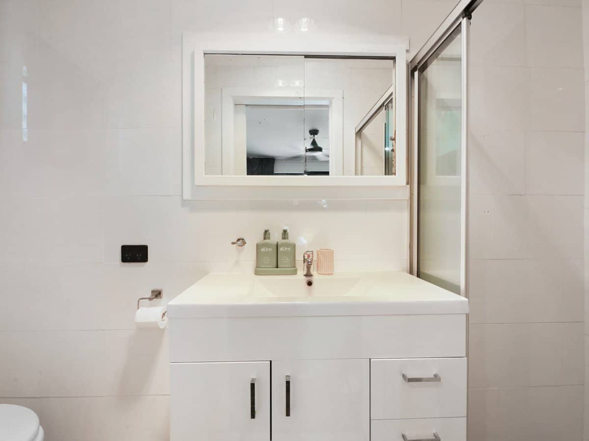 132 Acanthus Avenue, Burleigh Waters - Thumbnail 23