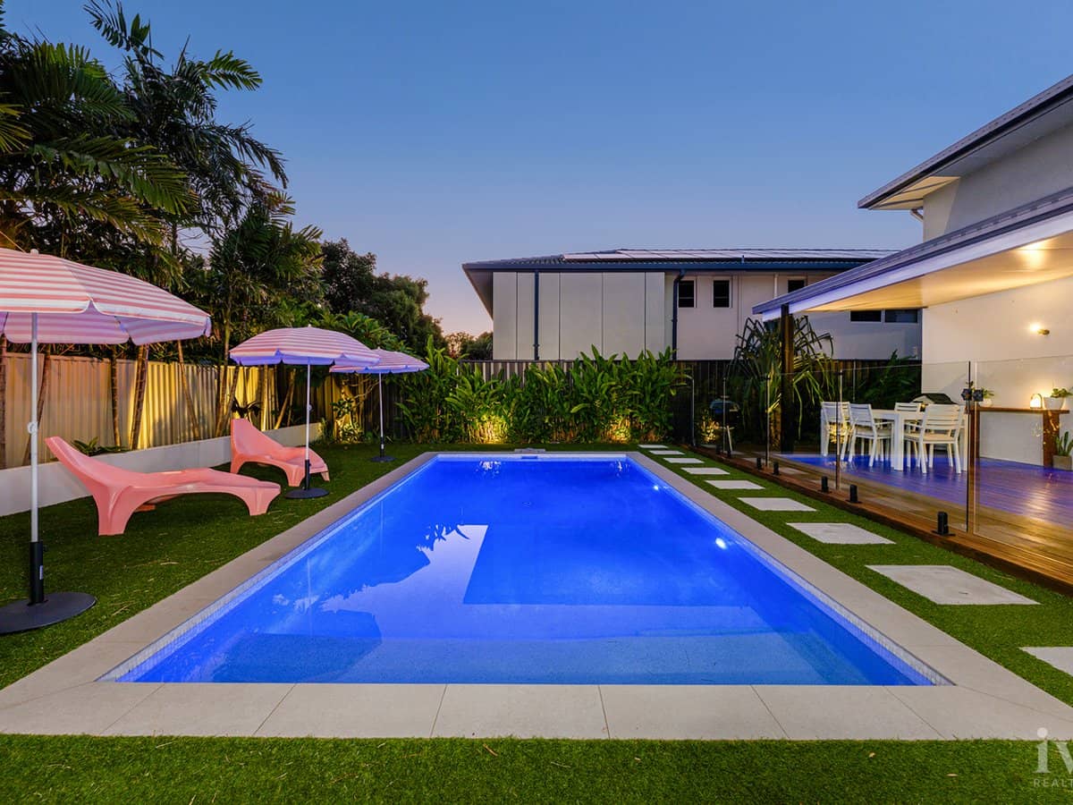 26 Scoter Avenue, Paradise Point - Thumbnail 1