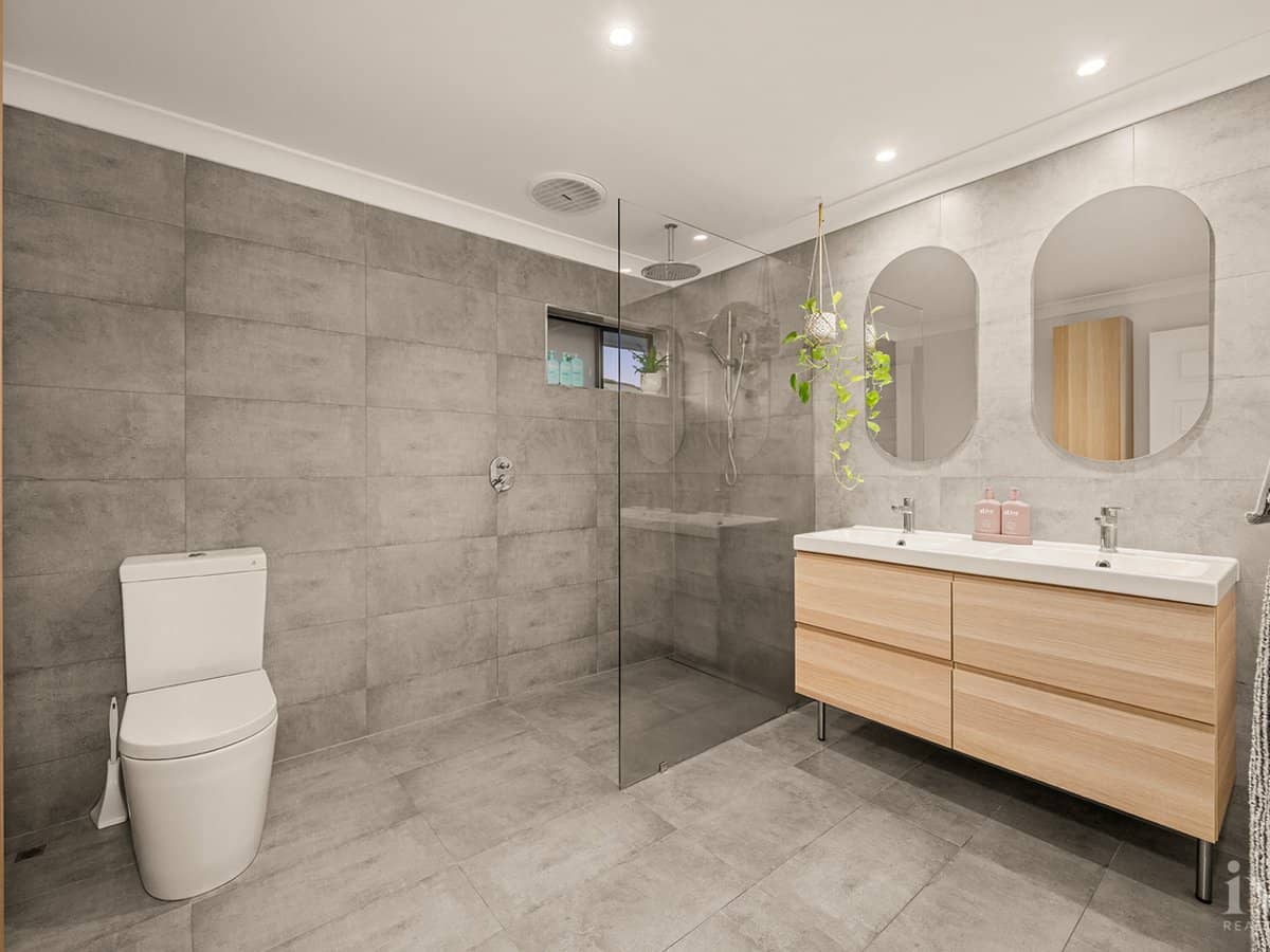 26 Scoter Avenue, Paradise Point - Thumbnail 17