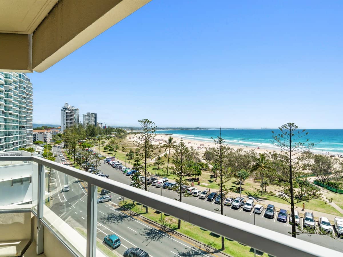 130 Marine Parade, COOLANGATTA - Thumbnail 6