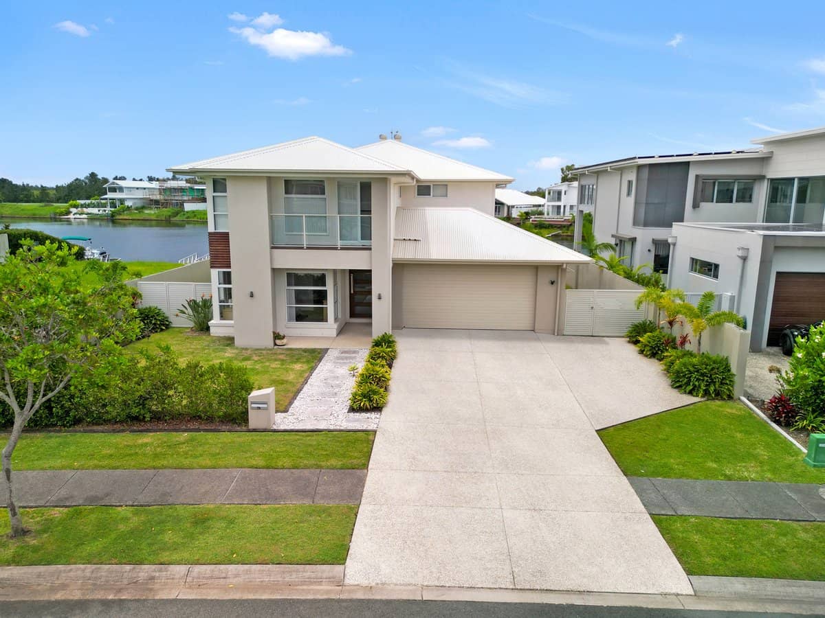 79 Serenity Boulevard, Helensvale - Thumbnail 1