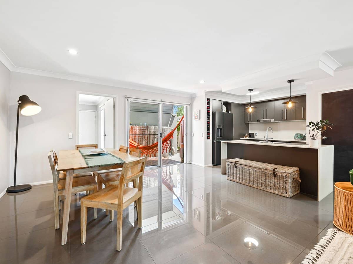 24 Lillie Street, Burleigh Waters - Thumbnail 5