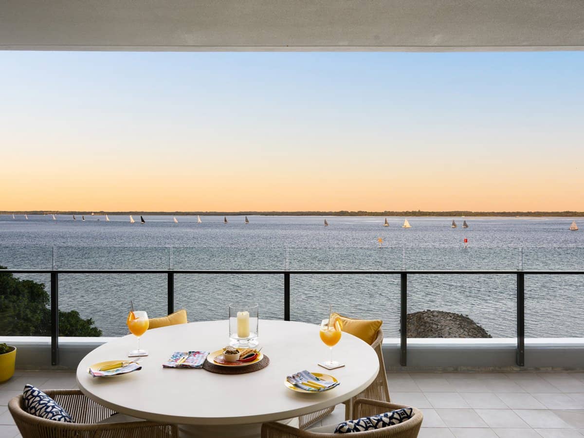 323 Bayview Street, HOLLYWELL - Thumbnail 1