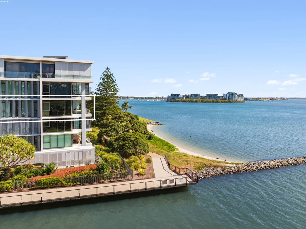 323 Bayview Street, HOLLYWELL - Thumbnail 23