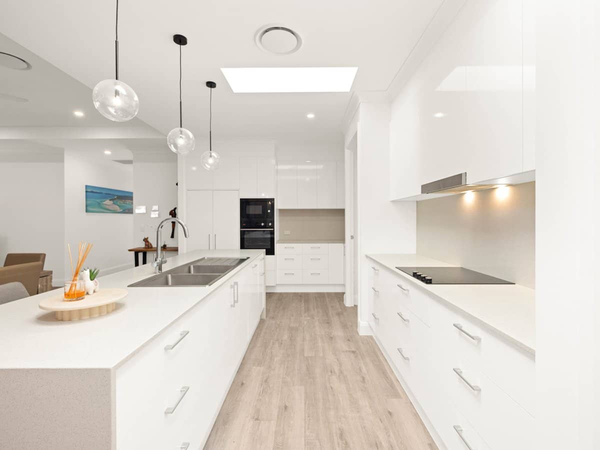 1 Manuka Road, LOGAN VILLAGE - Thumbnail 2