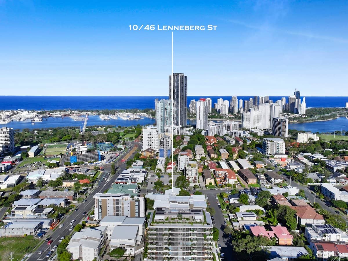 46-48 Lenneberg Street, SOUTHPORT - Thumbnail 2