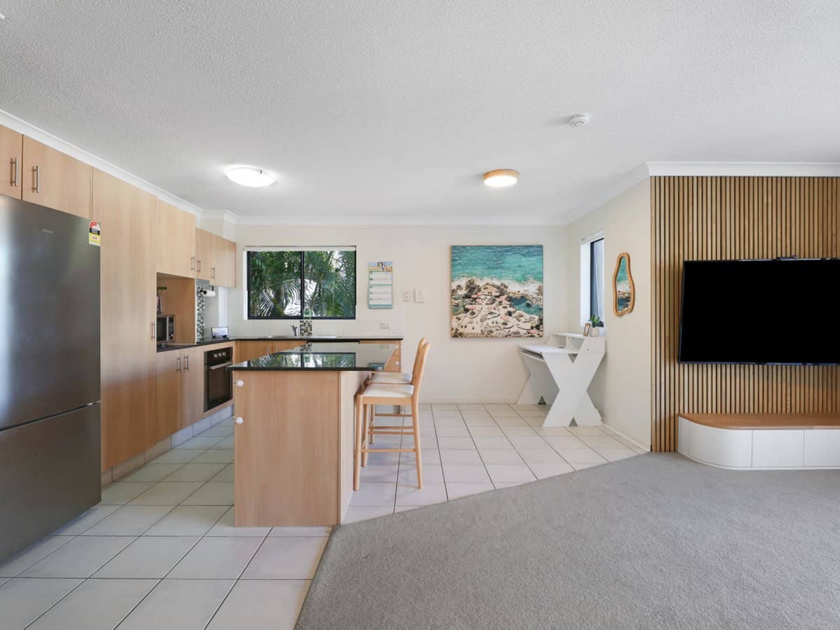 46-48 Lenneberg Street, SOUTHPORT - Thumbnail 3