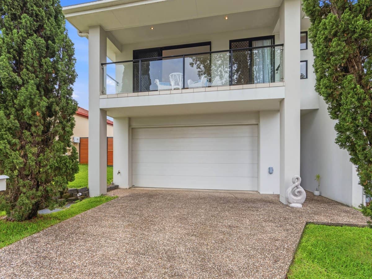 26 Castello Circuit, VARSITY LAKES - Thumbnail 1