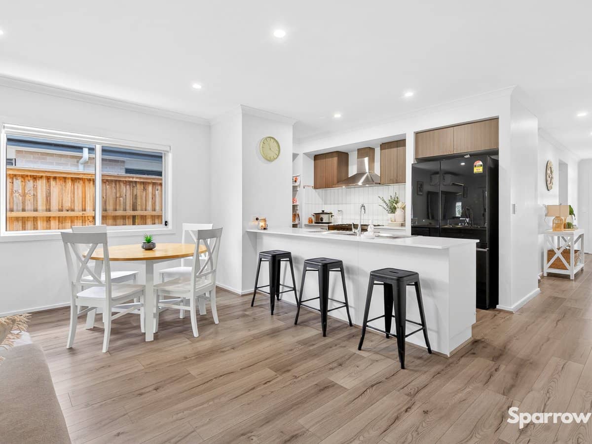 34 Bangalow Circuit, BAHRS SCRUB - Thumbnail 3