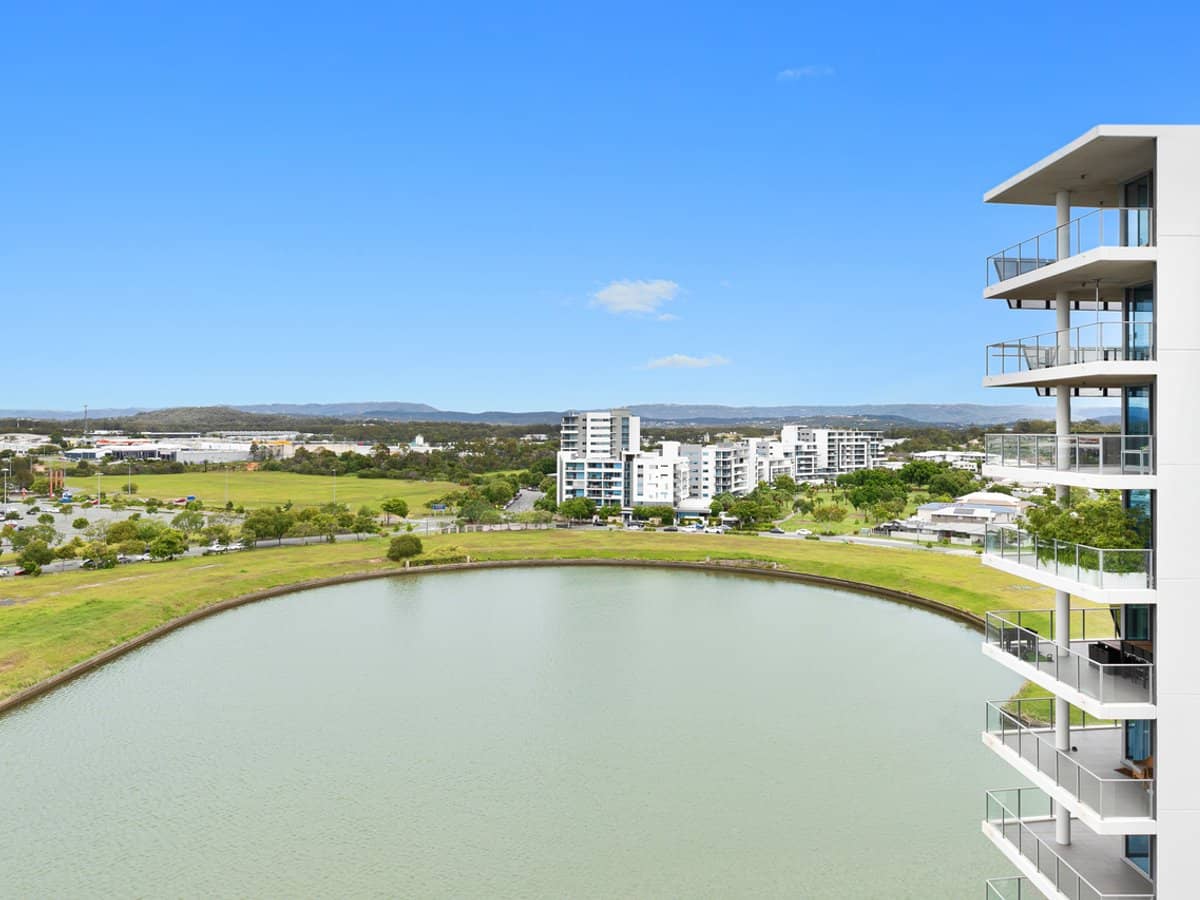 25-31 East Quay Drive, BIGGERA WATERS - Thumbnail 14