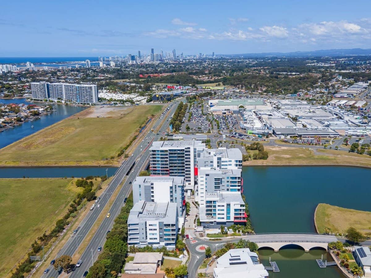 25-31 East Quay Drive, BIGGERA WATERS - Thumbnail 24