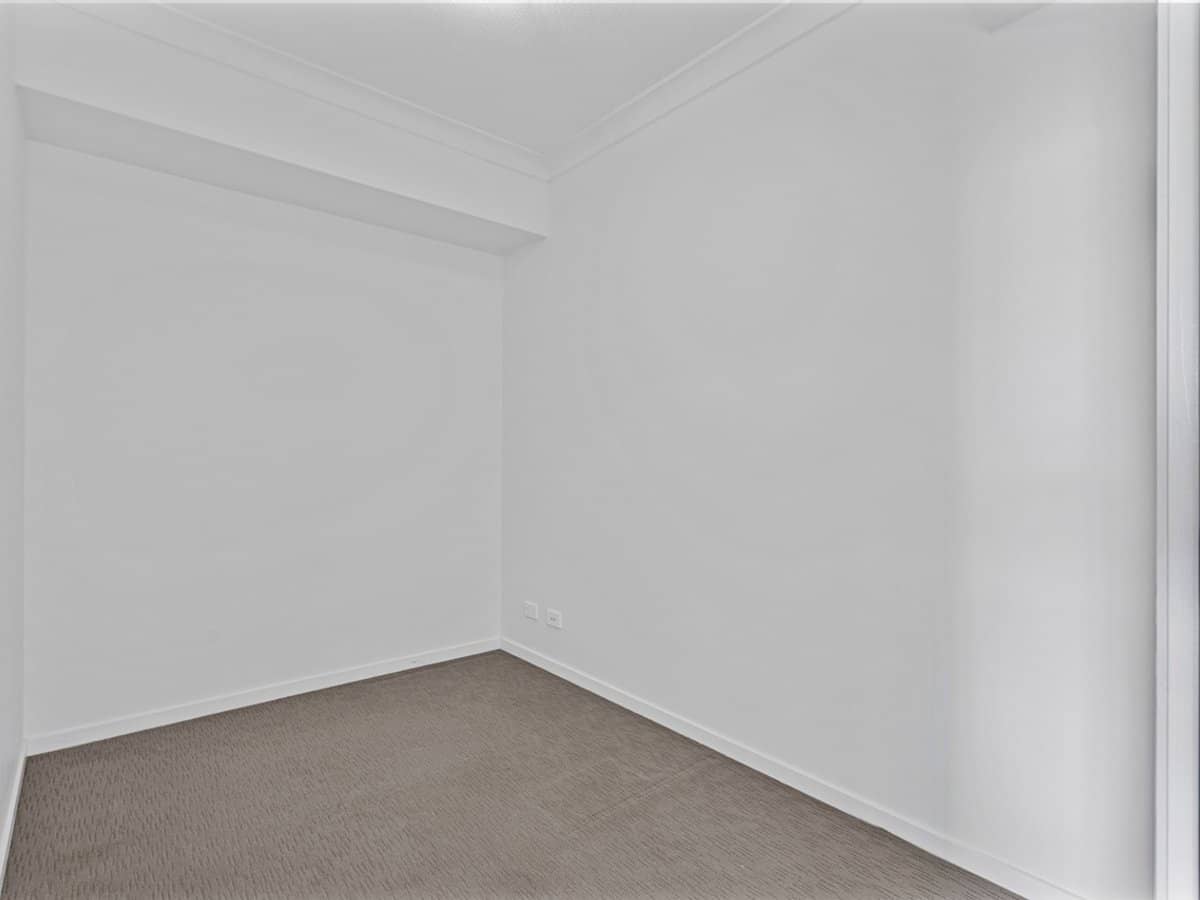 25-31 East Quay Drive, BIGGERA WATERS - Thumbnail 11