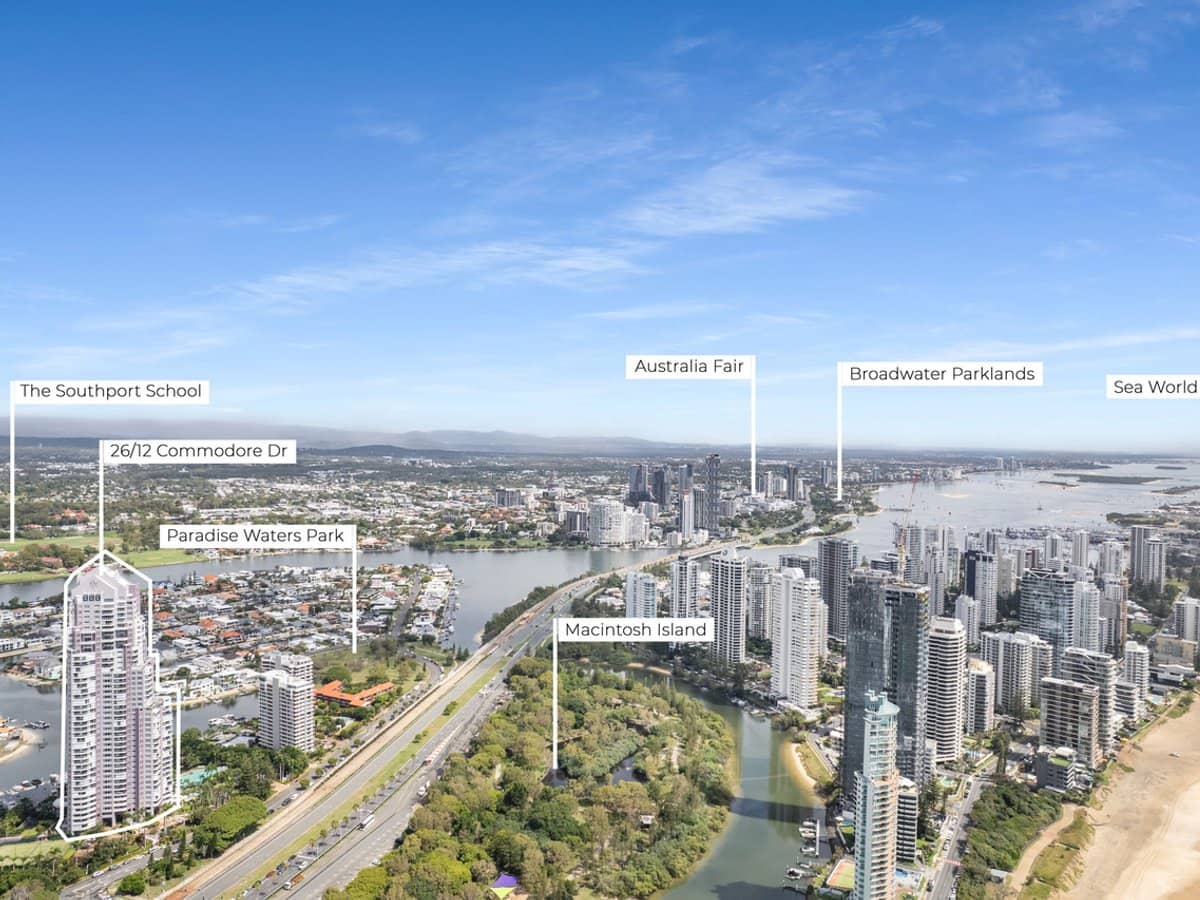 12 Commodore Drive, PARADISE WATERS - Thumbnail 1