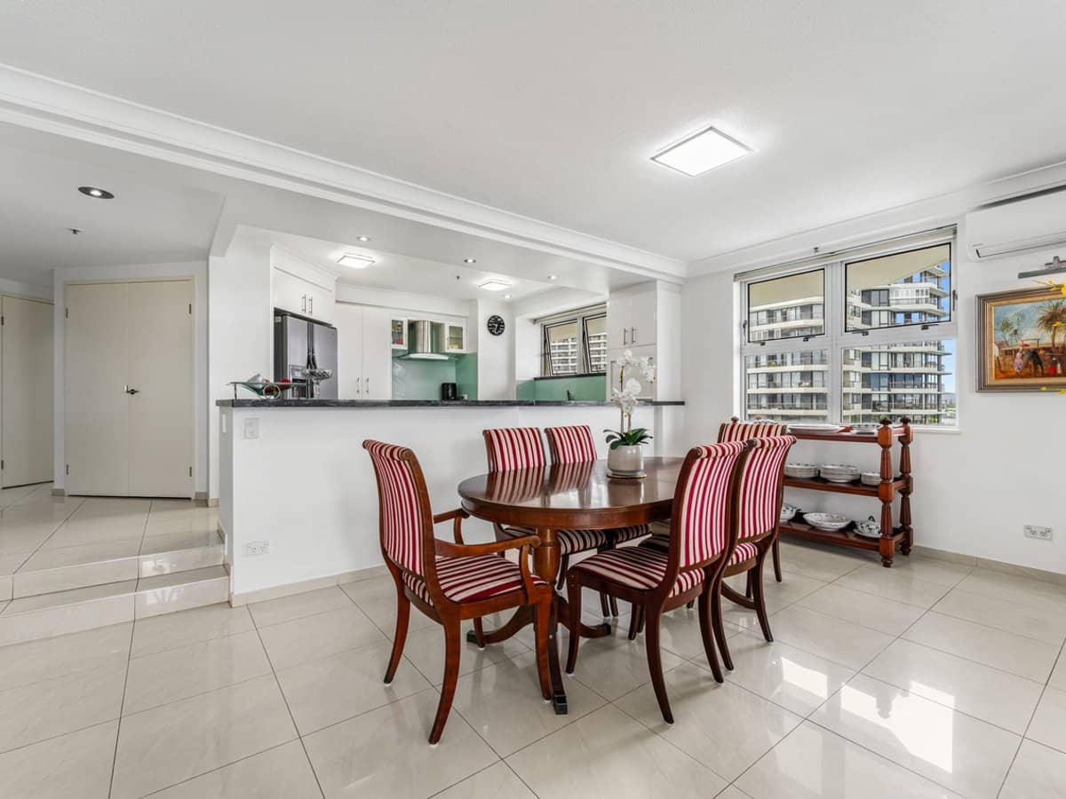 12 Commodore Drive, PARADISE WATERS - Thumbnail 6