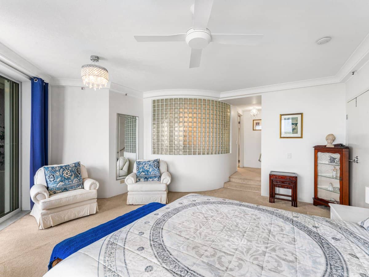 12 Commodore Drive, PARADISE WATERS - Thumbnail 7