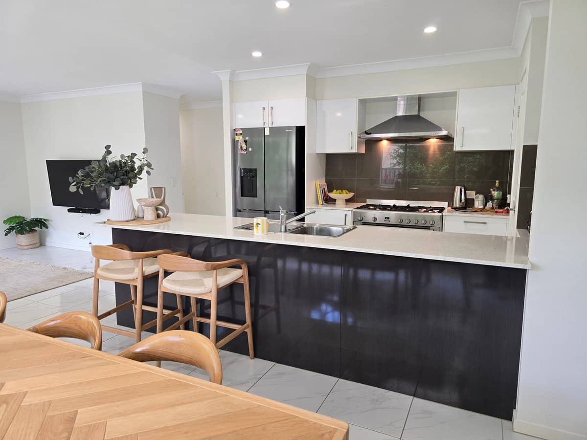 10 Panorama Drive, Reedy Creek - Thumbnail 1