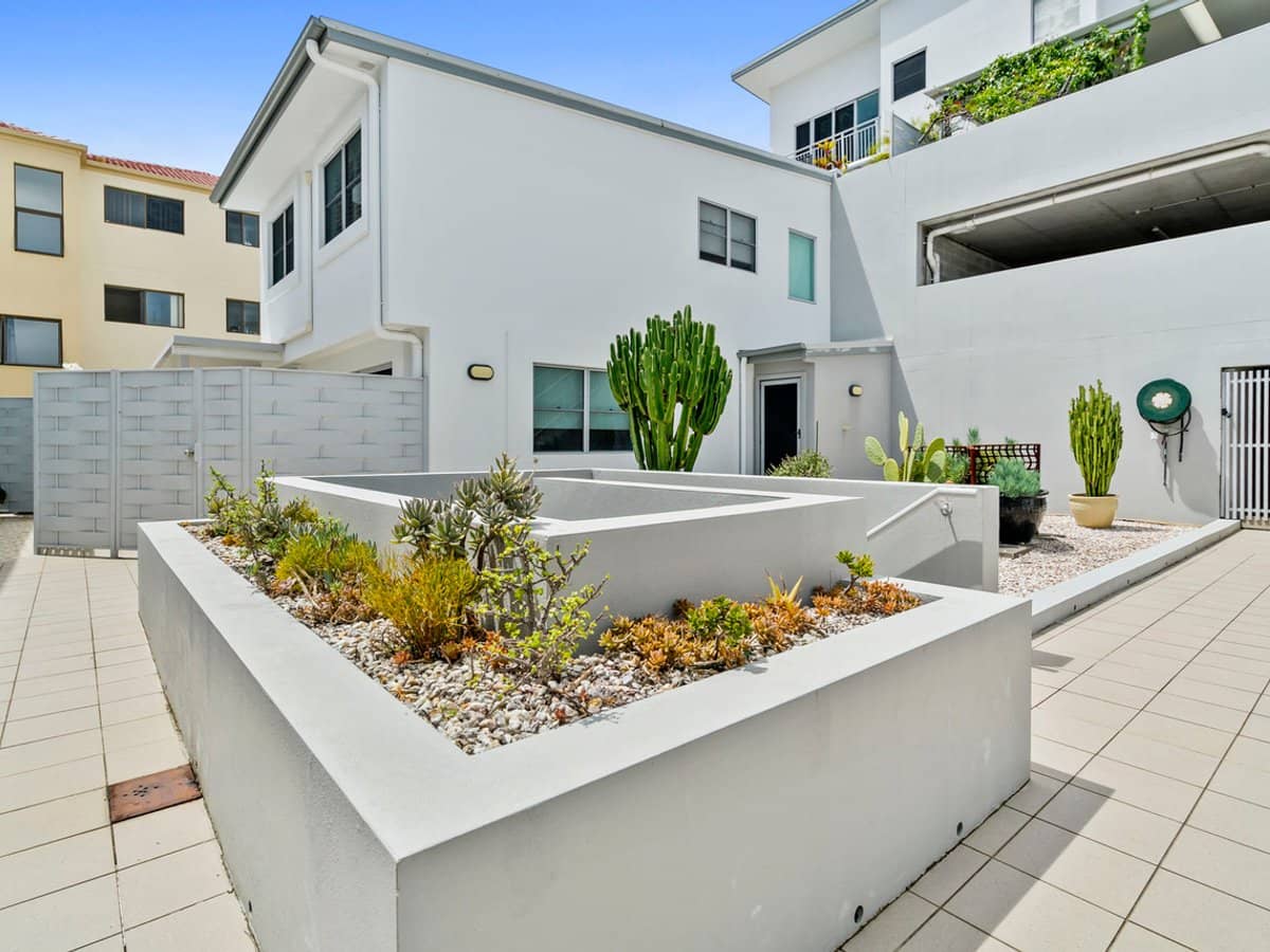 41-43 Dixon Street, COOLANGATTA - Thumbnail 23