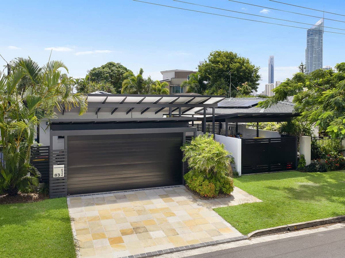 83 Amalfi Drive, SURFERS PARADISE - Thumbnail 3