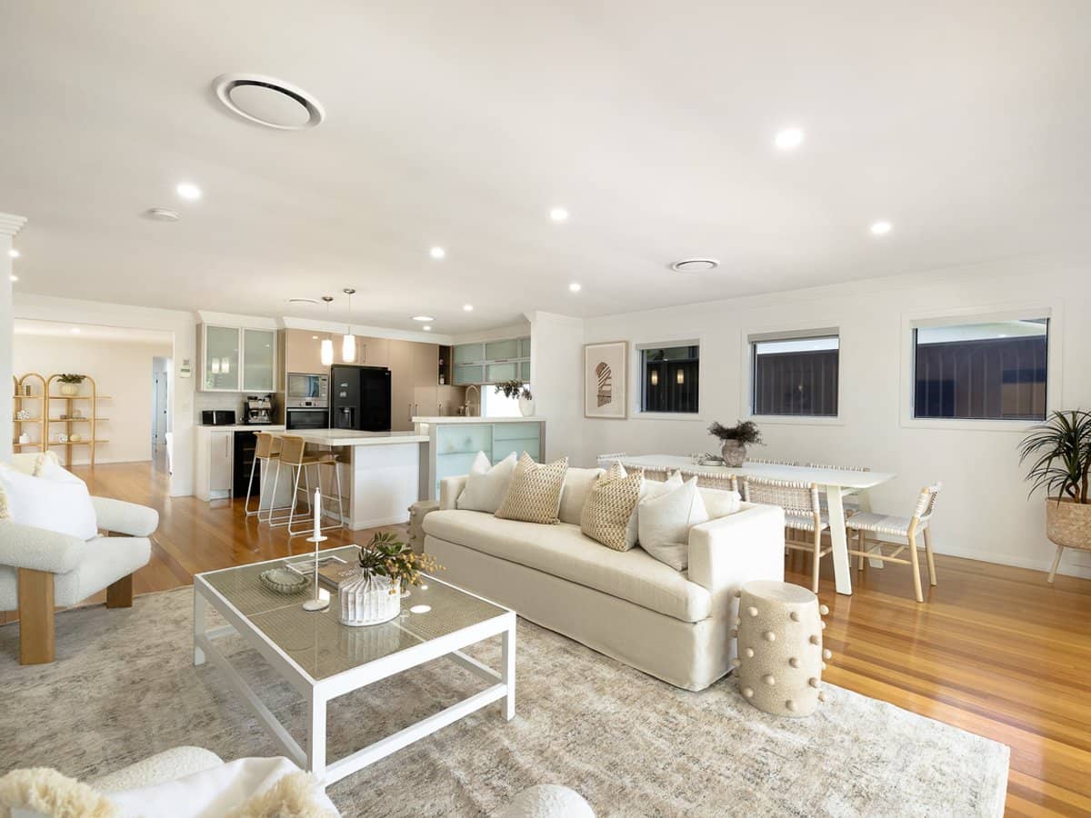 83 Amalfi Drive, SURFERS PARADISE - Thumbnail 7