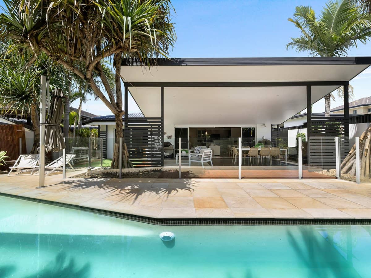 83 Amalfi Drive, SURFERS PARADISE - Thumbnail 17