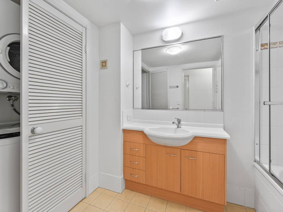 2360 Gold Coast Highway, MERMAID BEACH - Thumbnail 12