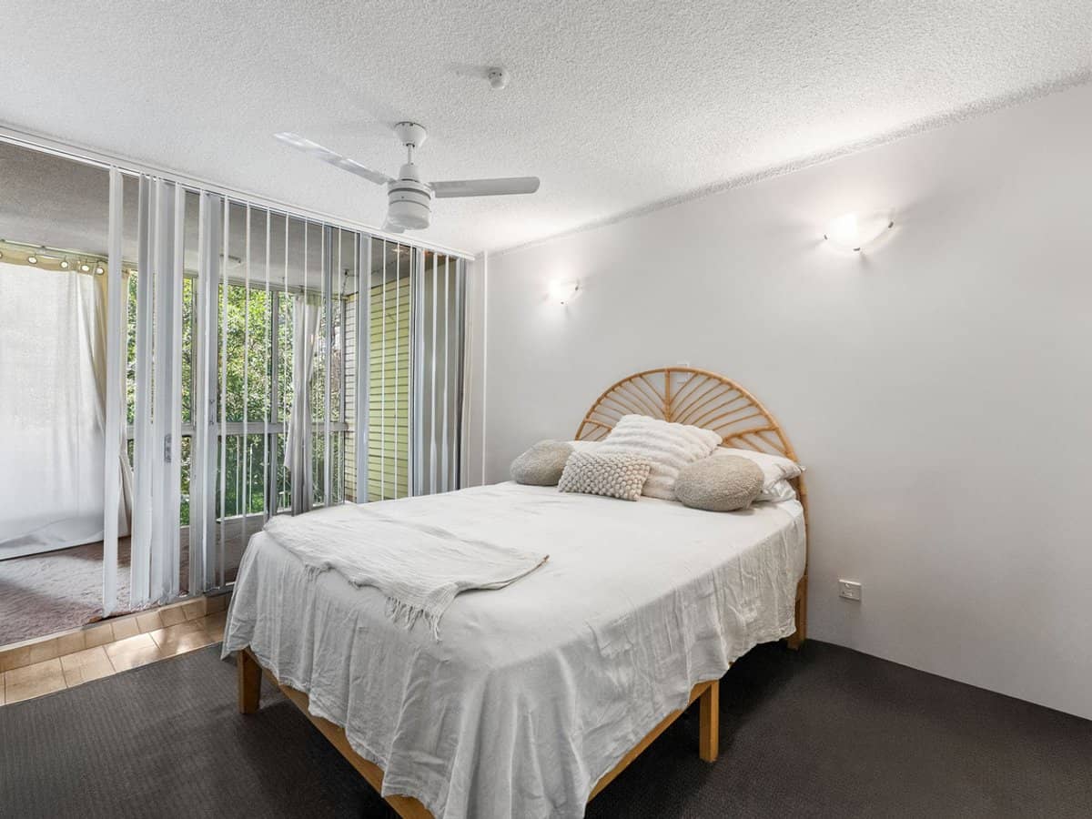 18 Queen Street, SOUTHPORT - Thumbnail 11