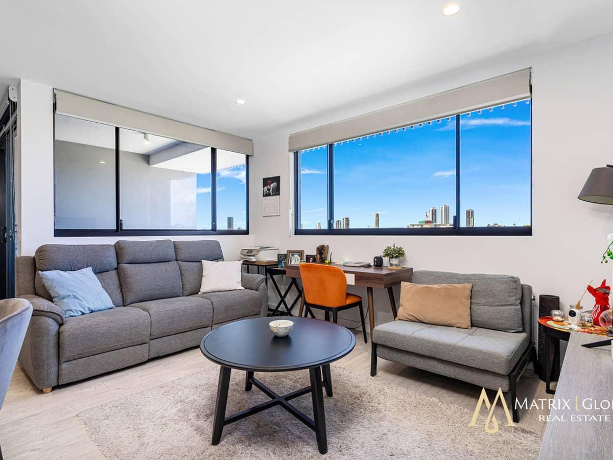 135 Eugaree Street, SOUTHPORT - Thumbnail 2