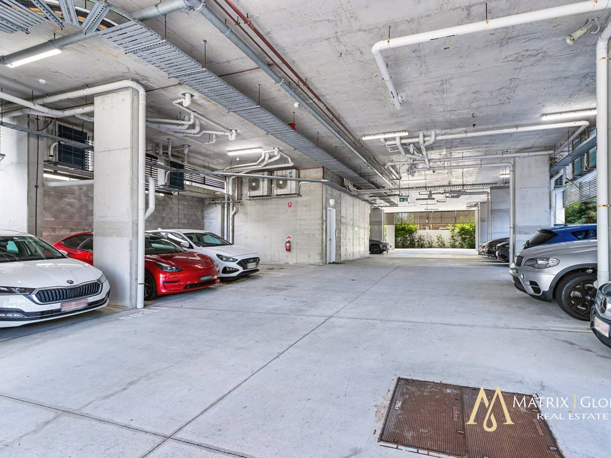 135 Eugaree Street, SOUTHPORT - Thumbnail 29