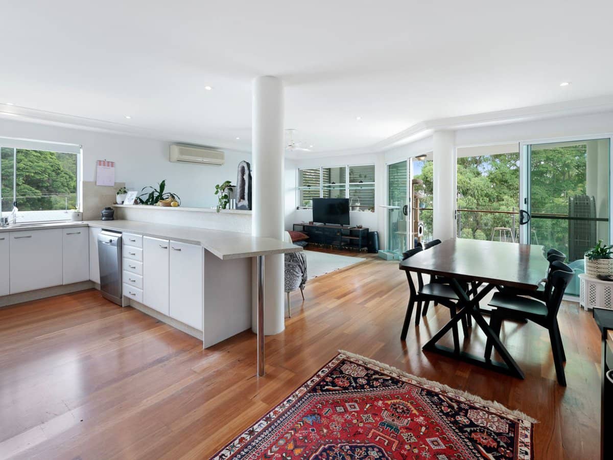 6/50-52 Rutledge Street, COOLANGATTA - Thumbnail 4