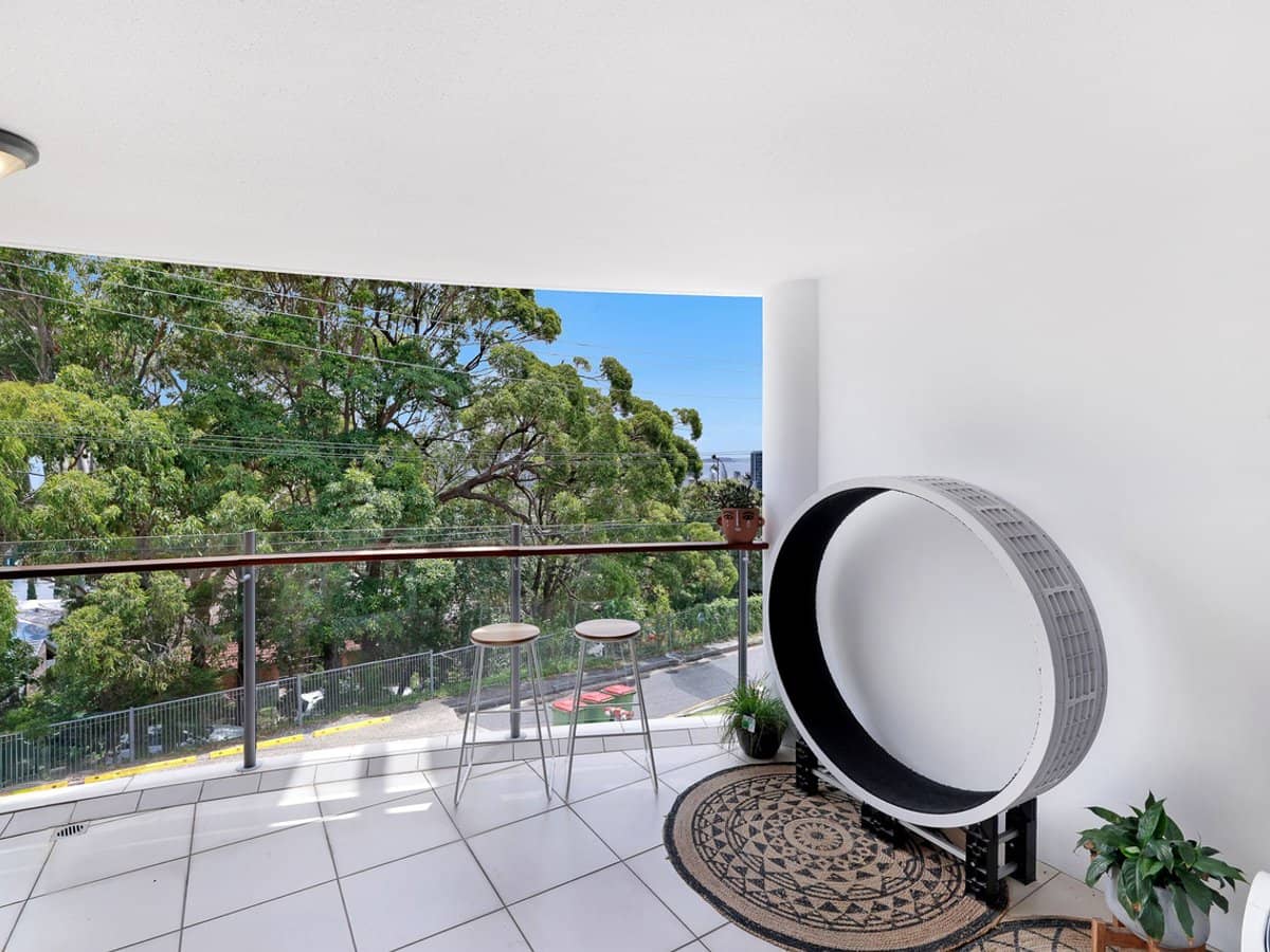 6/50-52 Rutledge Street, COOLANGATTA - Thumbnail 9