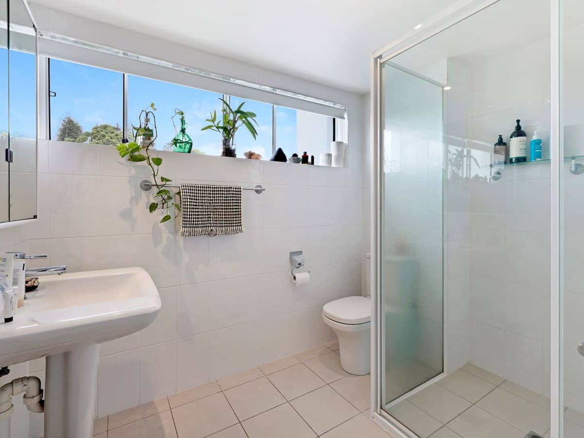 6/50-52 Rutledge Street, COOLANGATTA - Thumbnail 18