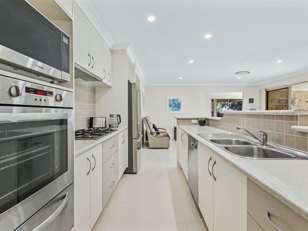 26 Moondani Drive, GILSTON - Thumbnail 6