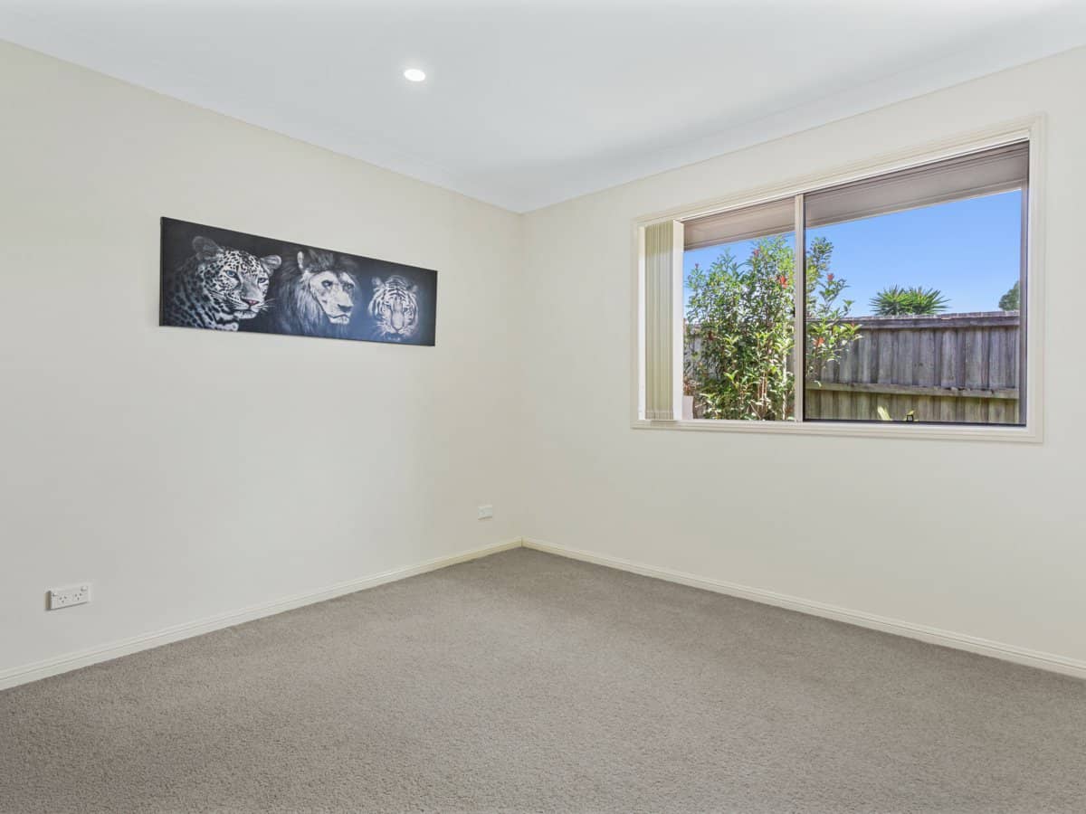 26 Moondani Drive, GILSTON - Thumbnail 17