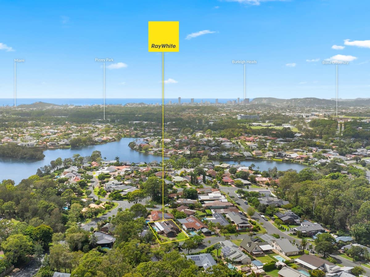 7 Kirribilli Court, ROBINA - Thumbnail 3