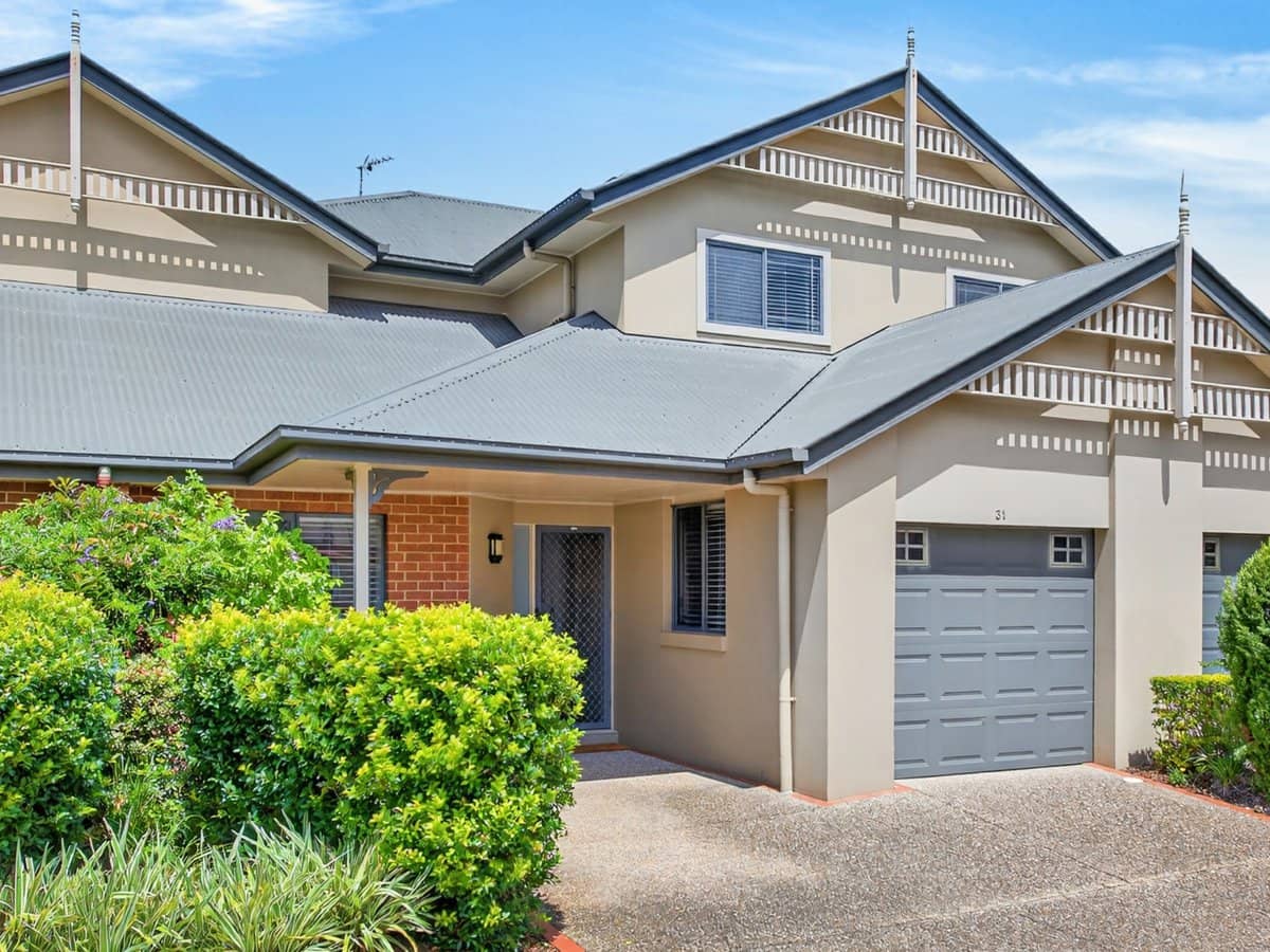 55 Paradise Springs Avenue, ROBINA - Thumbnail 1