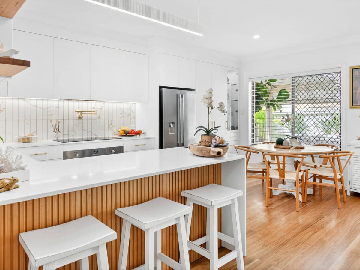 55 Paradise Springs Avenue, ROBINA - Thumbnail 5