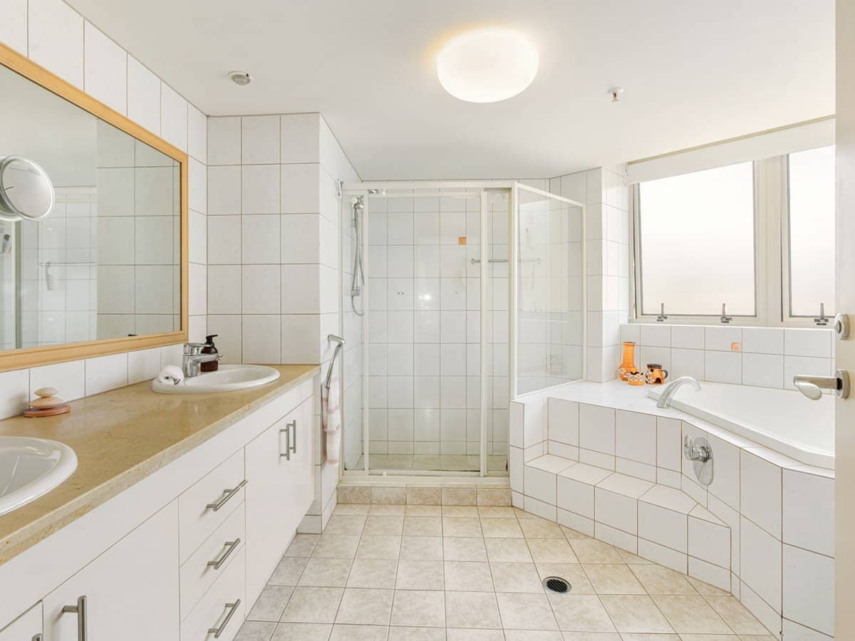 100 Old Burleigh Road, Broadbeach - Thumbnail 12