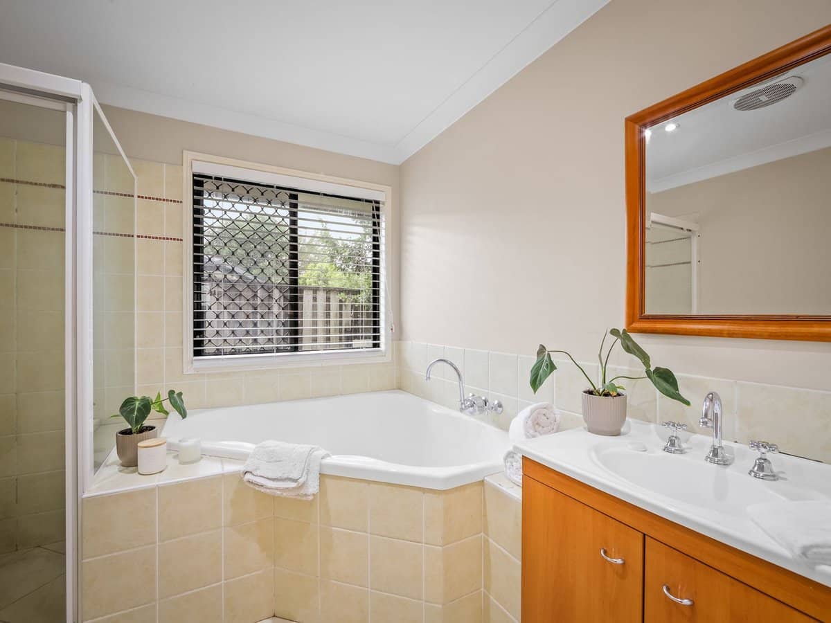 9 Protea Court, Robina - Thumbnail 21