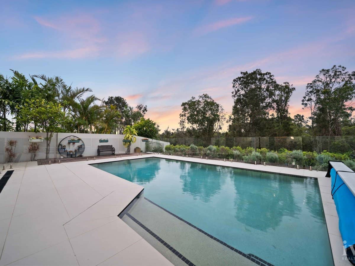 33 The Peninsula, Helensvale - Thumbnail 12